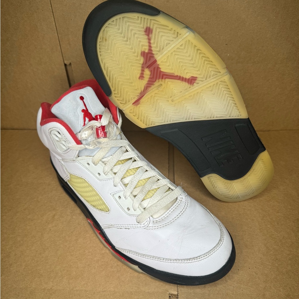 Jordan 5 Fire Red